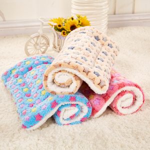 4 Sizes Soft Cosy Warm Fleece Pet Dog Cat Animal Blanket Velvet Bed Mat Cozy Pad Pet Mat