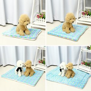 4 Sizes Soft Cosy Warm Fleece Pet Dog Cat Animal Blanket Velvet Bed Mat Cozy Pad Pet Mat